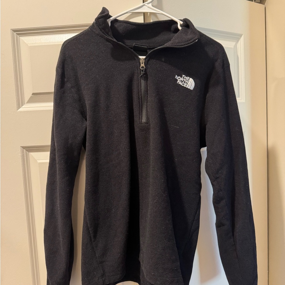 The North Face Men's Black Half-Zip Fleece Pullover